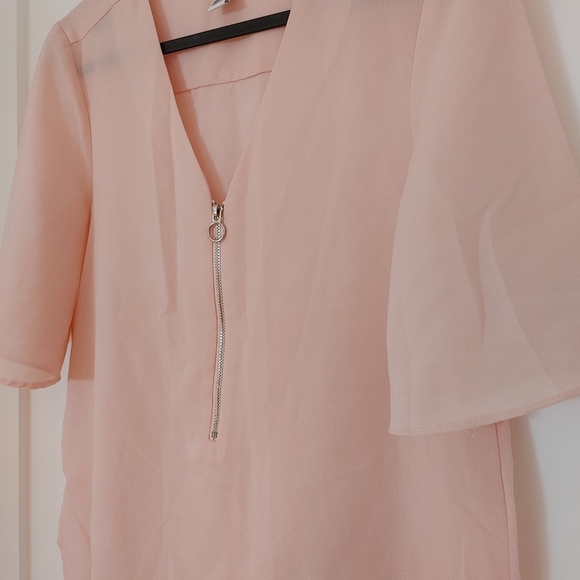 Pretty summer blouse - Picture 2 of 5